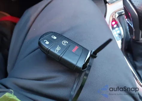 2017 Jeep Grand Cherokee Srt-8 z USA, uszkodzony, nr VIN 1C4RJFDJ3HC694736